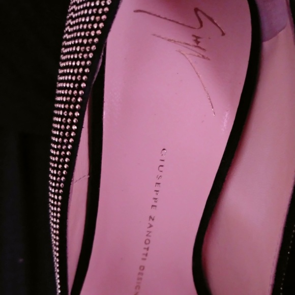 AUTHENTIC Giuseppe Zanotti Design Heels!  Size 8.5 - Picture 2 of 3